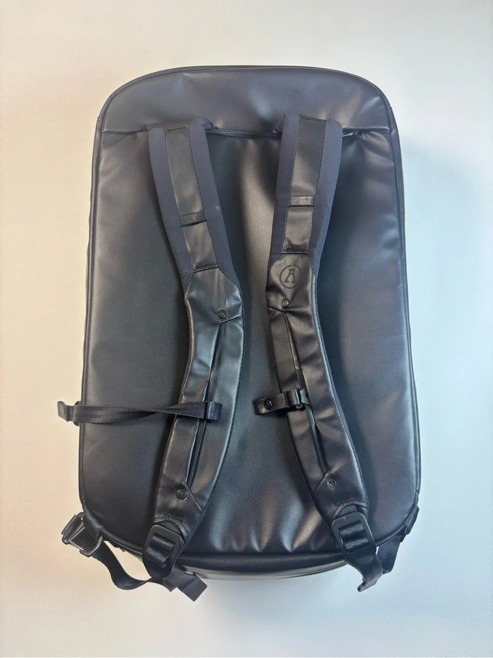 Alchemy Equipment AEL008 - Hybrid Travel Backpack - 45L